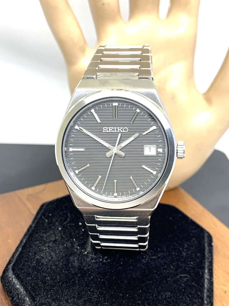 Seiko Mens Watch Sur557 Quartz Gray Dial Date Silver Stainless Steel 39mm
